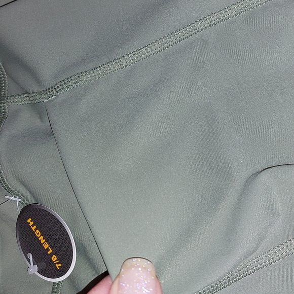 Avia Olive Green Leggings Sz L - Picture 9 of 9